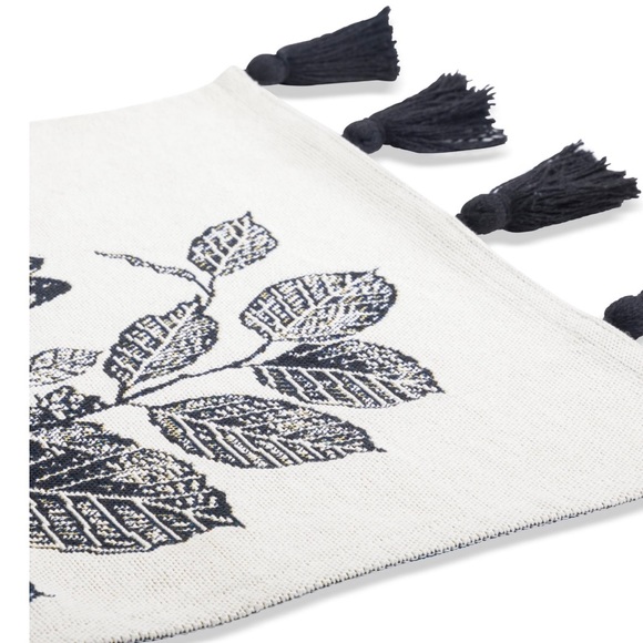 New! Thyme & Table settings napkins placemats & table runner Black Gold & white - Picture 6 of 11